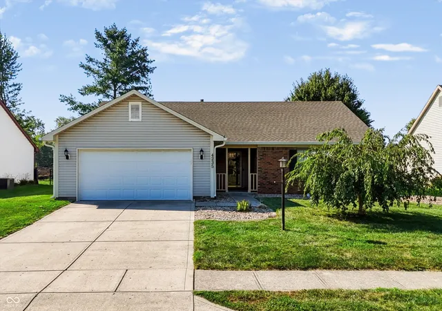 Photo 1 of Single family home for sale at 4235 Tarragon Dr, Indianapolis, IN 46237 | MLS# 22124828 | Listing updated on 2026-09-29