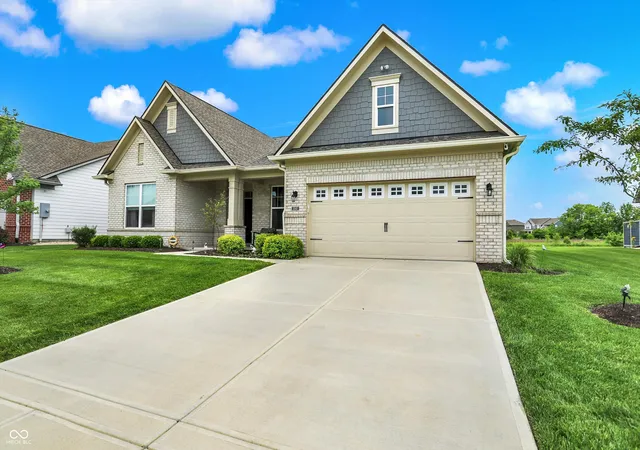 Photo 3 of Sale Pending at 3592 Gillsland Rd, Bargersville, IN 46106 | MLS# 22124837 | Listing updated on 2026-10-10