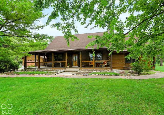 Photo 2 of Single family home for sale at 9745 Cumberland Rd, Fishers, IN 46037 | MLS# 22124851 | Listing updated on 2026-09-25