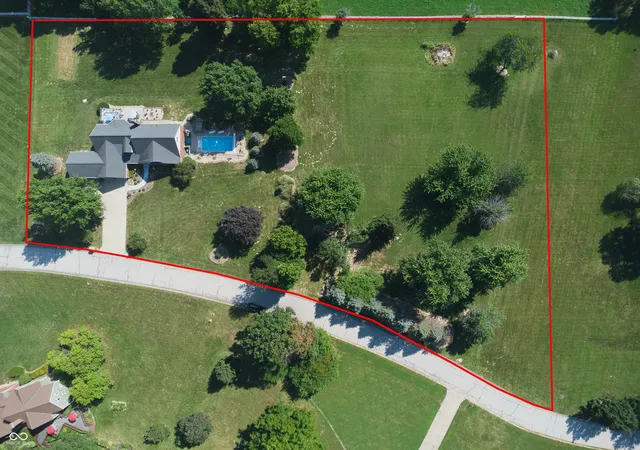 Photo 3 of Sale Pending at 1306 E Jessup Way, Mooresville, IN 46158 | MLS# 22124861 | Listing updated on 2026-10-03