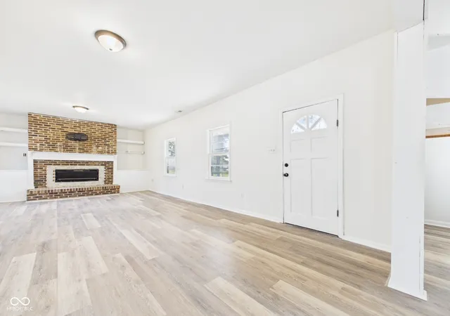 Photo 3 of Single family home for sale at 706 Walnut St, Frankton, IN 46044 | MLS# 22124862 | Listing updated on 2026-09-17