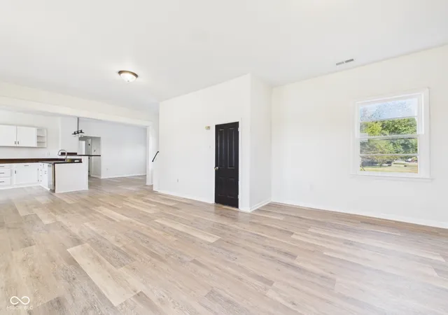 Photo 3 of Single family home for sale at 706 Walnut St, Frankton, IN 46044 | MLS# 22124862 | Listing updated on 2026-09-17