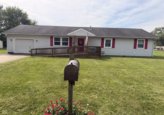 Photo 1 of Single family home for sale at 1927 W 11th Street, Marion, IN 46953 | MLS# 22124870 | Listing updated on 2026-09-28