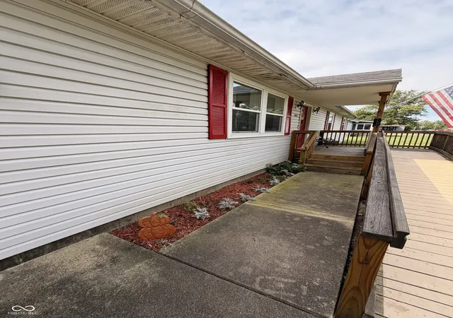 Photo 2 of Single family home for sale at 1927 W 11th Street, Marion, IN 46953 | MLS# 22124870 | Listing updated on 2026-09-28