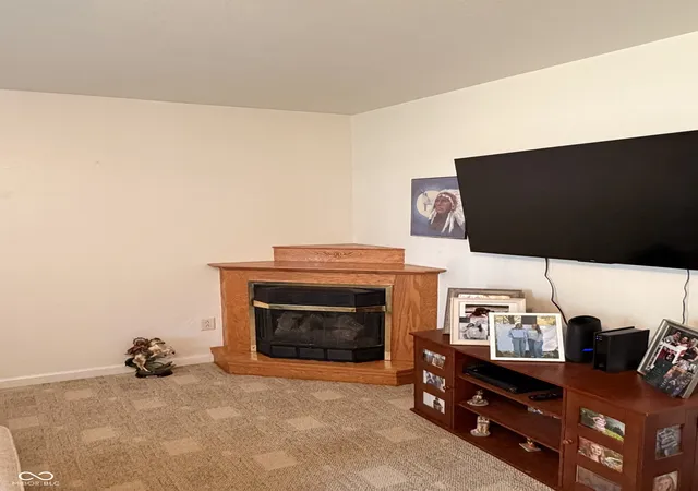 Photo 3 of Single family home for sale at 1927 W 11th Street, Marion, IN 46953 | MLS# 22124870 | Listing updated on 2026-09-28