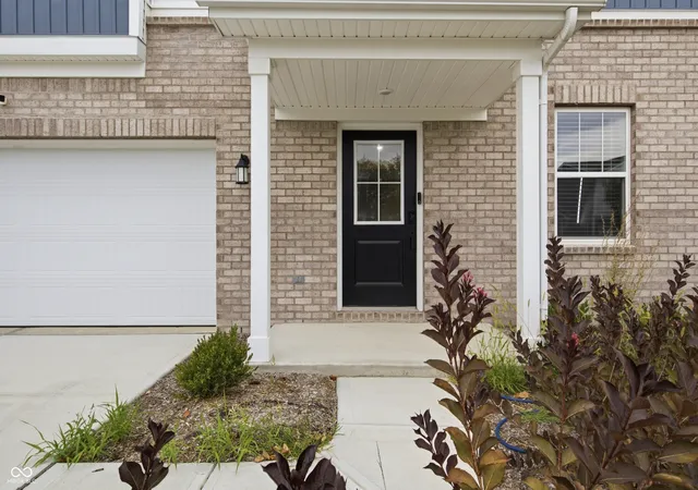 Photo 3 of Single family home for sale at 11816 Vale St, Indianapolis, IN 46235 | MLS# 22124876 | Listing updated on 2026-09-30