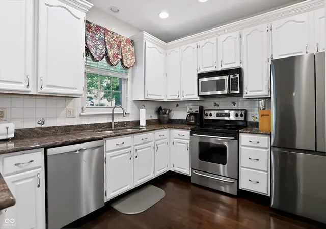 Photo 3 of Single family home for sale at 7704 Garrick St, Fishers, IN 46038 | MLS# 22124879 | Listing updated on 2026-09-25