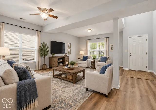 Photo 4 of Single family home for sale at 4638 Whitridge Ln, Indianapolis, IN 46237 | MLS# 22124882 | Listing updated on 2026-09-24