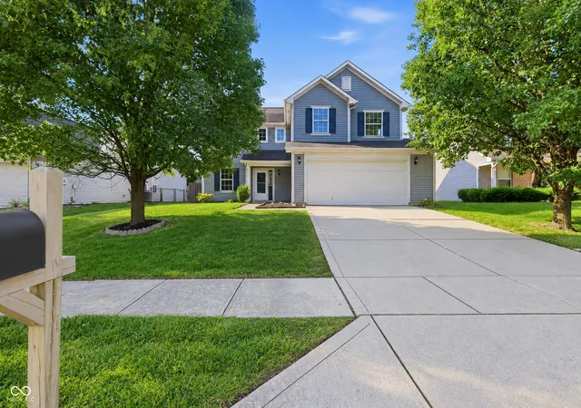 Photo 2 of Single family home for sale at 15313 Black Gold Ct, Noblesville, IN 46060 | MLS# 22124889 | Listing updated on 2026-10-07