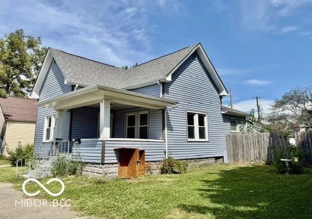 Photo 2 of Single family home for sale at 407 N West St, Lebanon, IN 46052 | MLS# 22124894 | Listing updated on 2026-09-25