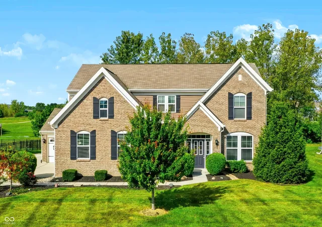 Photo 1 of Sale Pending at 2340 Lingerman Ct, Avon, IN 46123 | MLS# 22124898 | Listing updated on 2026-09-16