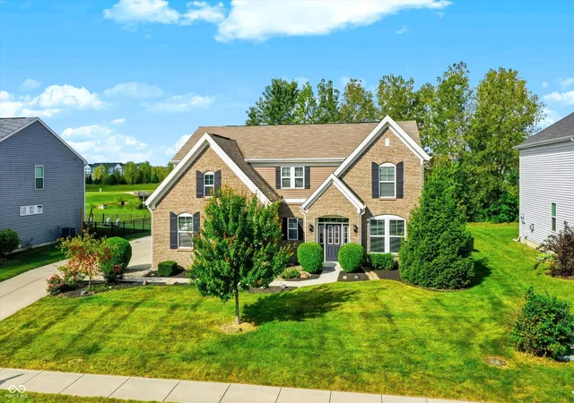 Photo 3 of Sale Pending at 2340 Lingerman Ct, Avon, IN 46123 | MLS# 22124898 | Listing updated on 2026-09-16