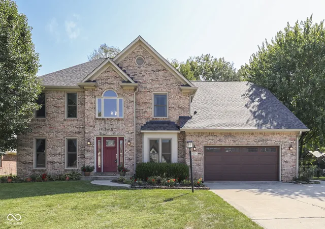 Single family home for sale at 4275 Silver Hl Dr, Greenwood, IN 46142 | MLS# 22124912