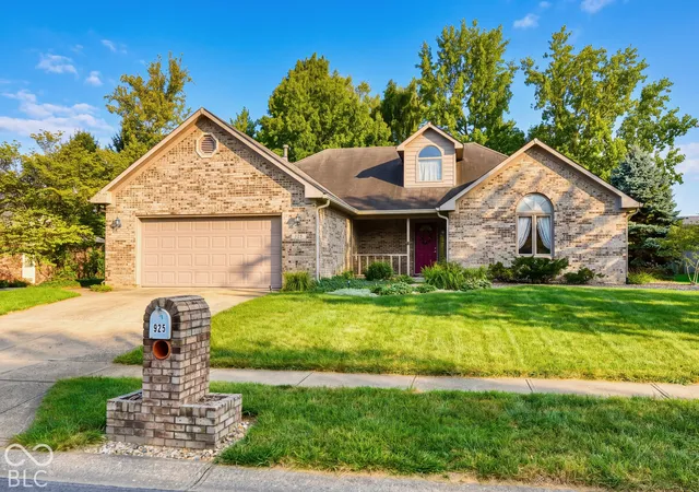 Single family home for sale at 925 Texarkana Dr, Indianapolis, IN 46231 | MLS# 22124921