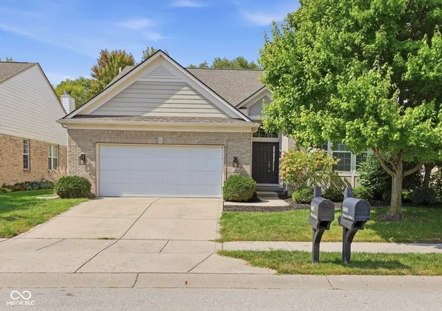 Photo 2 of Single family home for sale at 14082 Platte Dr, Carmel, IN 46033 | MLS# 22124944 | Listing updated on 2026-09-28