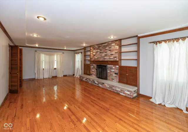 Photo 3 of Single family home for sale at 4936 Winston Dr, Indianapolis, IN 46226 | MLS# 22124953 | Listing updated on 2026-10-04