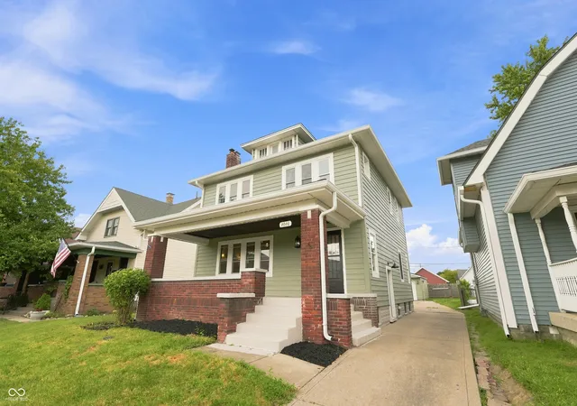 Photo 2 of Single family home for sale at 1016 E Tabor St, Indianapolis, IN 46203 | MLS# 22124976 | Listing updated on 2026-09-21