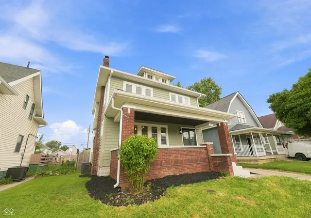 Photo 3 of Single family home for sale at 1016 E Tabor St, Indianapolis, IN 46203 | MLS# 22124976 | Listing updated on 2026-09-21