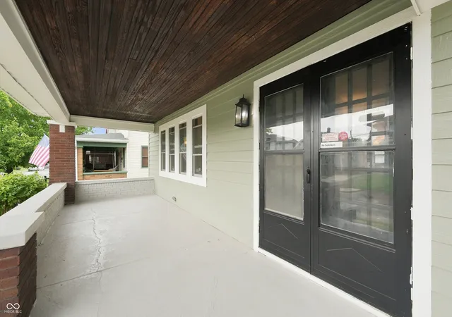 Photo 4 of Single family home for sale at 1016 E Tabor St, Indianapolis, IN 46203 | MLS# 22124976 | Listing updated on 2026-09-21