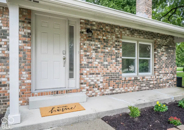 Photo 3 of Sale Pending at 9047 Cornucopia Dr, Indianapolis, IN 46268 | MLS# 22124991 | Listing updated on 2026-09-26