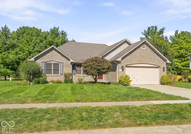 Photo 1 of Single family home for sale at 5484 Steven Dr, Greenwood, IN 46142 | MLS# 22124996 | Listing updated on 2026-10-06