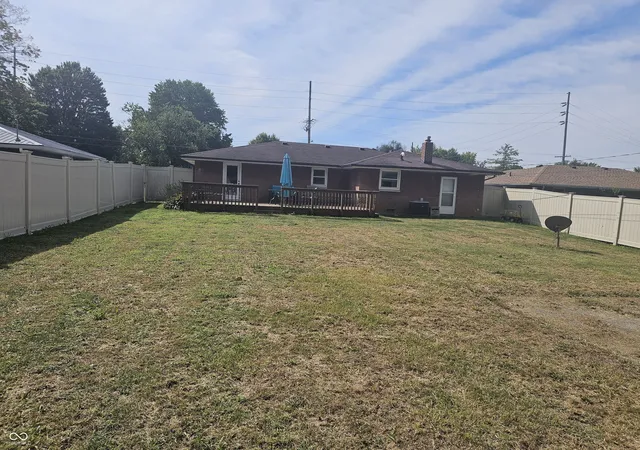 Photo 2 of Sale Pending at 2320 E 10th Street, Anderson, IN 46012 | MLS# 22125014 | Listing updated on 2026-09-13