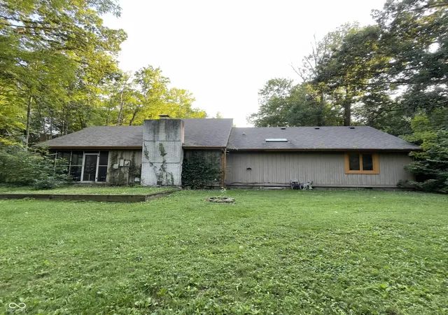 Photo 2 of Single family home for sale at 5315 Shadow Wood Ct, Indianapolis, IN 46254 | MLS# 22125023 | Listing updated on 2026-09-15