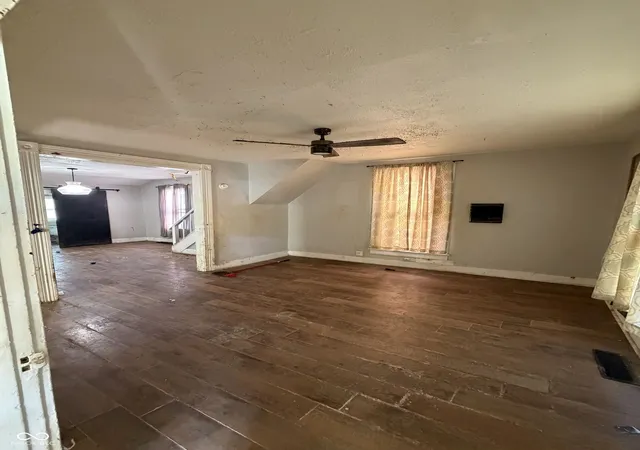 Photo 2 of Single family home for sale at 80 S 5th Avenue, Beech Grove, IN 46107 | MLS# 22125034 | Listing updated on 2026-09-23