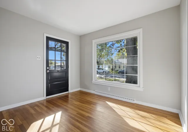 Photo 4 of Single family home for sale at 1317 Pennsylvania St, Columbus, IN 47201 | MLS# 22125077 | Listing updated on 2026-10-27
