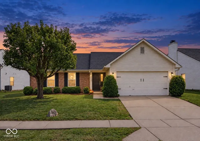 Single family home for sale at 10635 Aspen Dr, Fishers, IN 46037 | MLS# 22125079