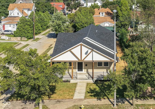 Photo 4 of Single family home for sale at 1008 S 8th Street, Noblesville, IN 46060 | MLS# 22125088 | Listing updated on 2026-09-30