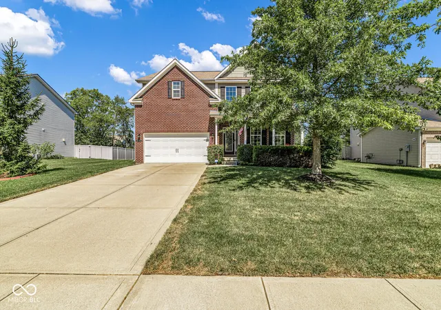 Photo 1 of Sale Pending at 8486 Vyners Ln, Avon, IN 46123 | MLS# 22125112 | Listing updated on 2026-09-14