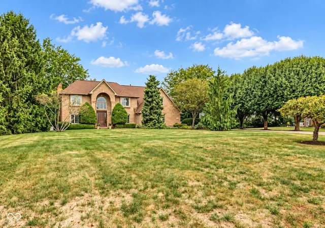 Photo 2 of Single family home for sale at 7437 W Banton Cir, New Palestine, IN 46163 | MLS# 22125113 | Listing updated on 2026-09-19