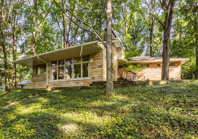 Photo 1 of Sale Pending at 4255 Cooper Rd, Indianapolis, IN 46228 | MLS# 22125128 | Listing updated on 2026-09-13