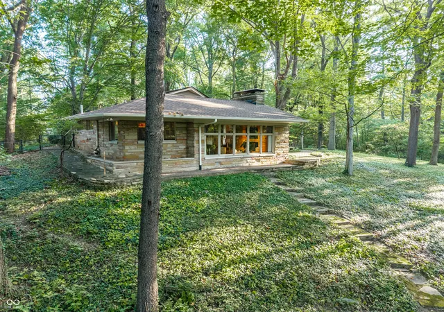 Photo 2 of Sale Pending at 4255 Cooper Rd, Indianapolis, IN 46228 | MLS# 22125128 | Listing updated on 2026-09-13