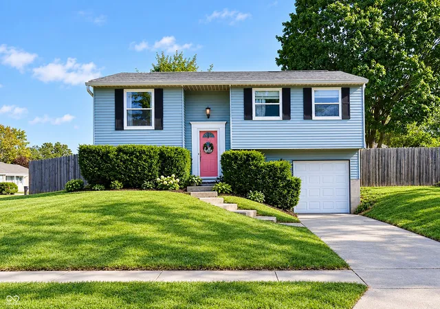 Photo 2 of Single family home for sale at 5302 Brazos Dr, Indianapolis, IN 46237 | MLS# 22125145 | Listing updated on 2026-10-07