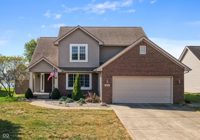 Photo 1 of Sale Pending at 1945 Westminster Pl, Columbus, IN 47201 | MLS# 22125152 | Listing updated on 2026-09-21