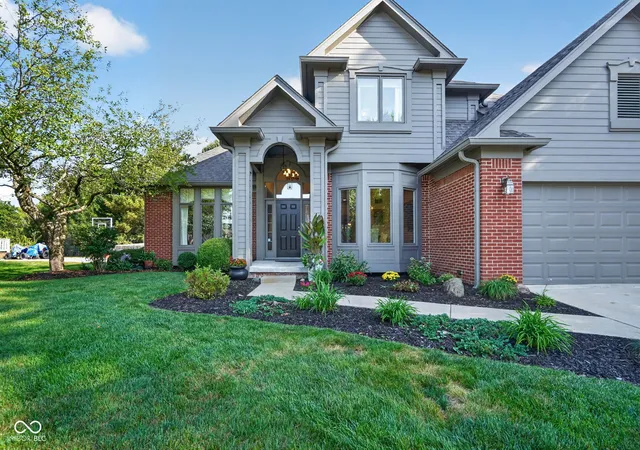 Photo 4 of Sale Pending at 9958 Northwind Dr, Indianapolis, IN 46256 | MLS# 22125228 | Listing updated on 2026-09-26