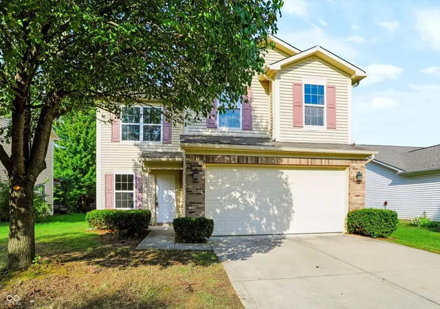 Photo 1 of Single family home for sale at 154 Thistlewood Dr, Greenfield, IN 46140 | MLS# 22125258 | Listing updated on 2026-10-29
