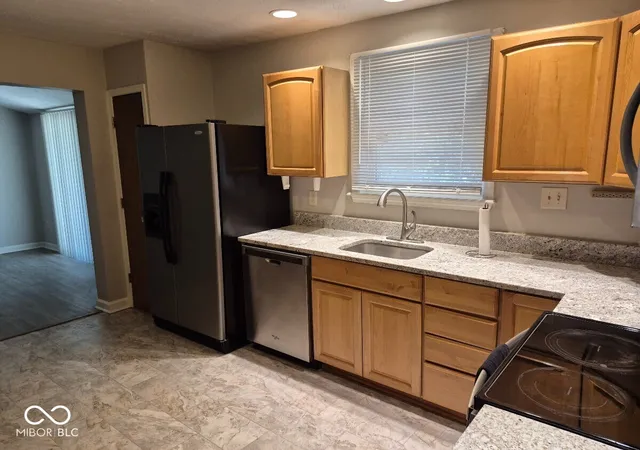 Photo 4 of Single family home for sale at 4210 Oil Crk Dr, Indianapolis, IN 46268 | MLS# 22125260 | Listing updated on 2026-09-14