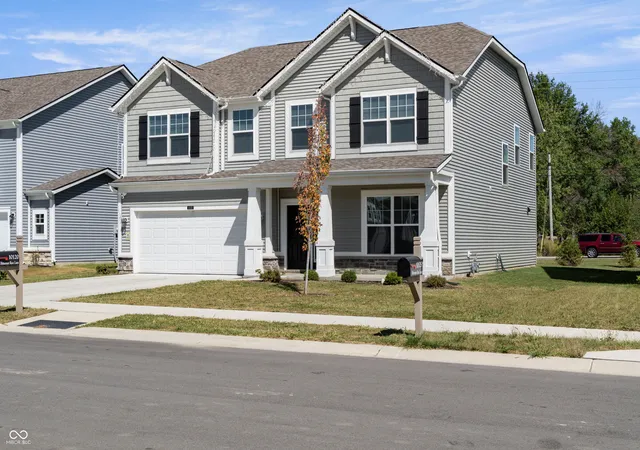 Photo 2 of Single family home for sale at 10120 Bitternut Run Ln, Indianapolis, IN 46259 | MLS# 22125268 | Listing updated on 2026-09-13