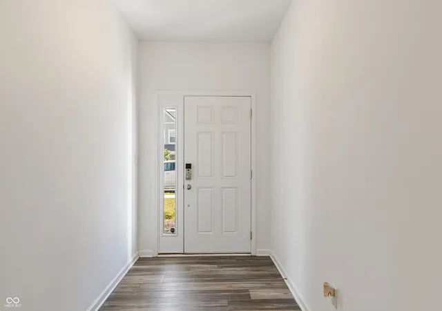 Photo 3 of Single family home for sale at 10120 Bitternut Run Ln, Indianapolis, IN 46259 | MLS# 22125268 | Listing updated on 2026-09-13