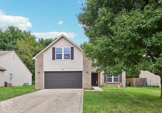 Photo 1 of Single family home for sale at 976 Webb Dr, Greenfield, IN 46140 | MLS# 22125277 | Listing updated on 2026-09-28