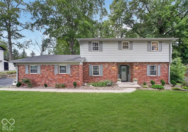 Photo 1 of Single family home for sale at 130 Beechmont Dr, Carmel, IN 46032 | MLS# 22125291 | Listing updated on 2026-10-05