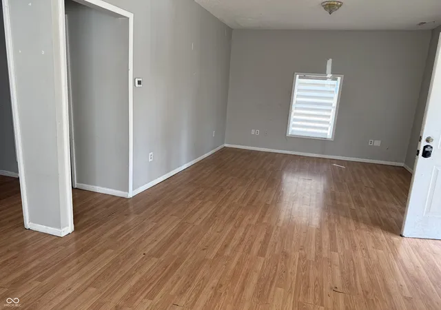 Photo 4 of Sale Pending at 921 Marion Ave, Indianapolis, IN 46221 | MLS# 22125293 | Listing updated on 2026-09-15