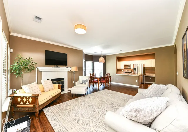 Photo 4 of Condo for sale at 9750 Herring Gull Dr, Carmel, IN 46280 | MLS# 22125316 | Listing updated on 2026-10-05
