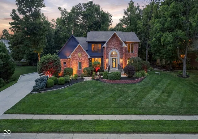Photo 1 of Sale Pending at 8510 Bluefin Cir, Indianapolis, IN 46236 | MLS# 22125318 | Listing updated on 2026-09-27
