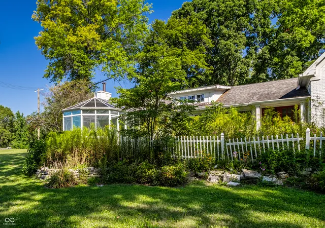 Photo 4 of Single family home for sale at 6301 S 800 East, Zionsville, IN 46077 | MLS# 22125321 | Listing updated on 2026-09-21
