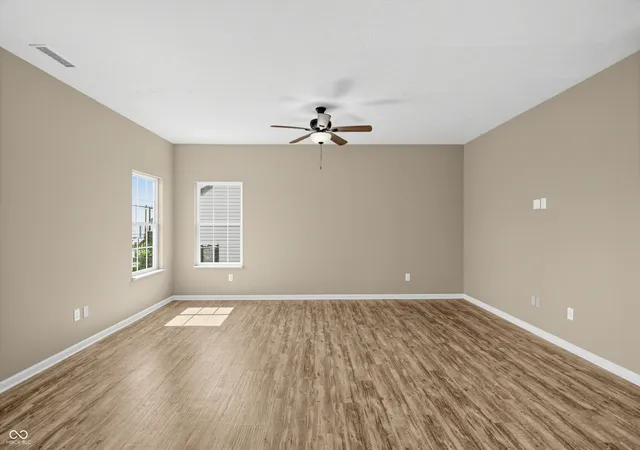 Photo 3 of Single family home for sale at 485 Haywood Dr, Greenfield, IN 46140 | MLS# 22125328 | Listing updated on 2026-09-21