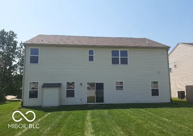 Photo 3 of Single family home for sale at 4933 Birmingham Dr, Indianapolis, IN 46235 | MLS# 22125346 | Listing updated on 2026-09-28